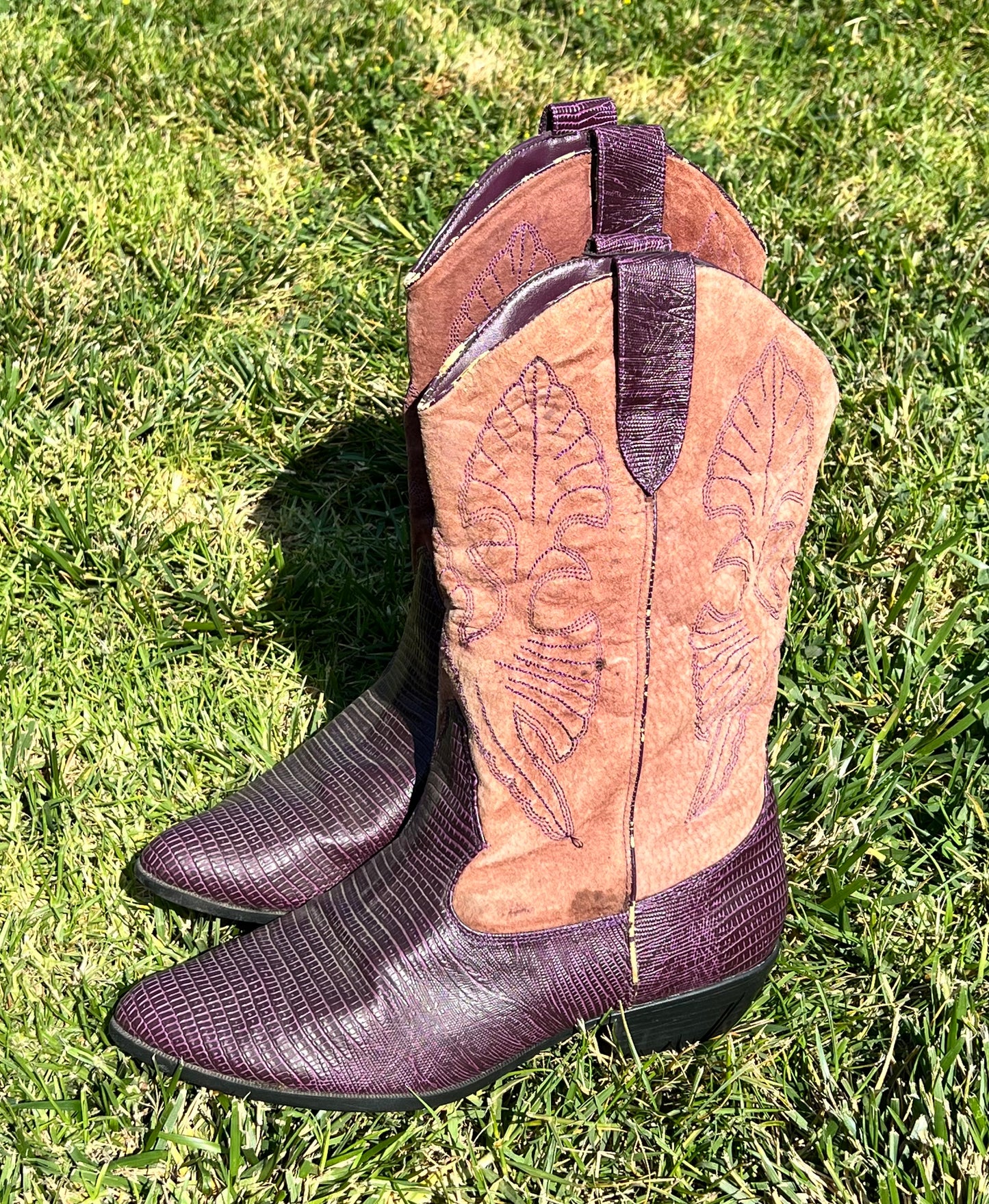 Vtg Purple NEWPORT Boots