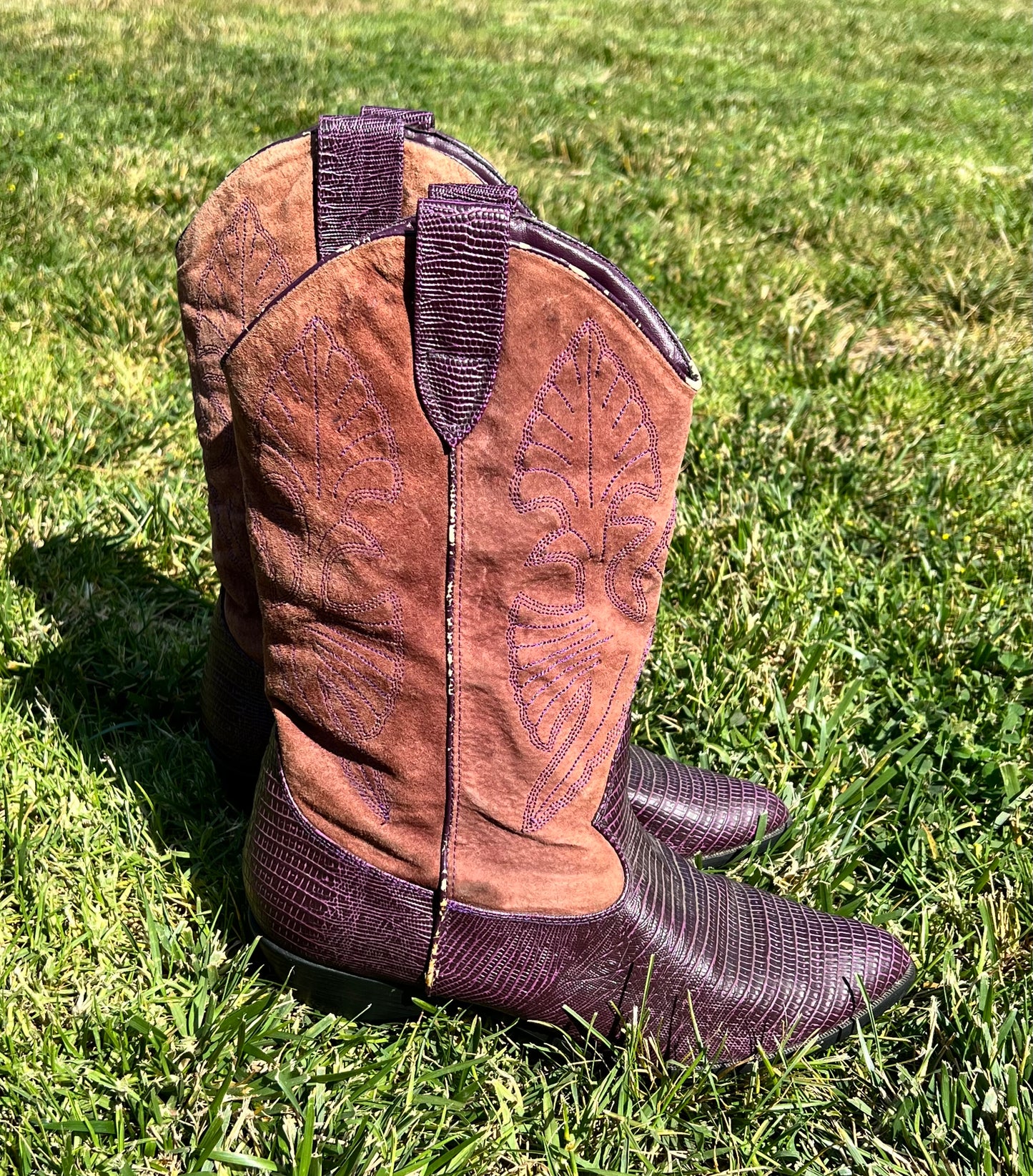 Vtg Purple NEWPORT Boots