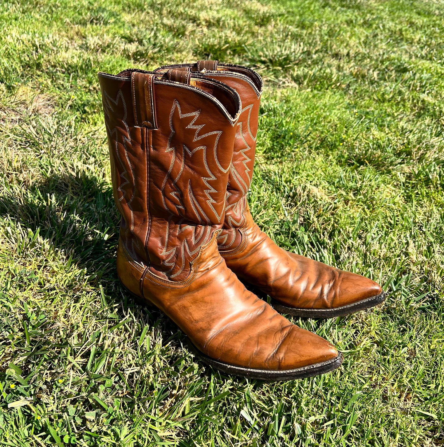 Vtg Caramel Justin Boots