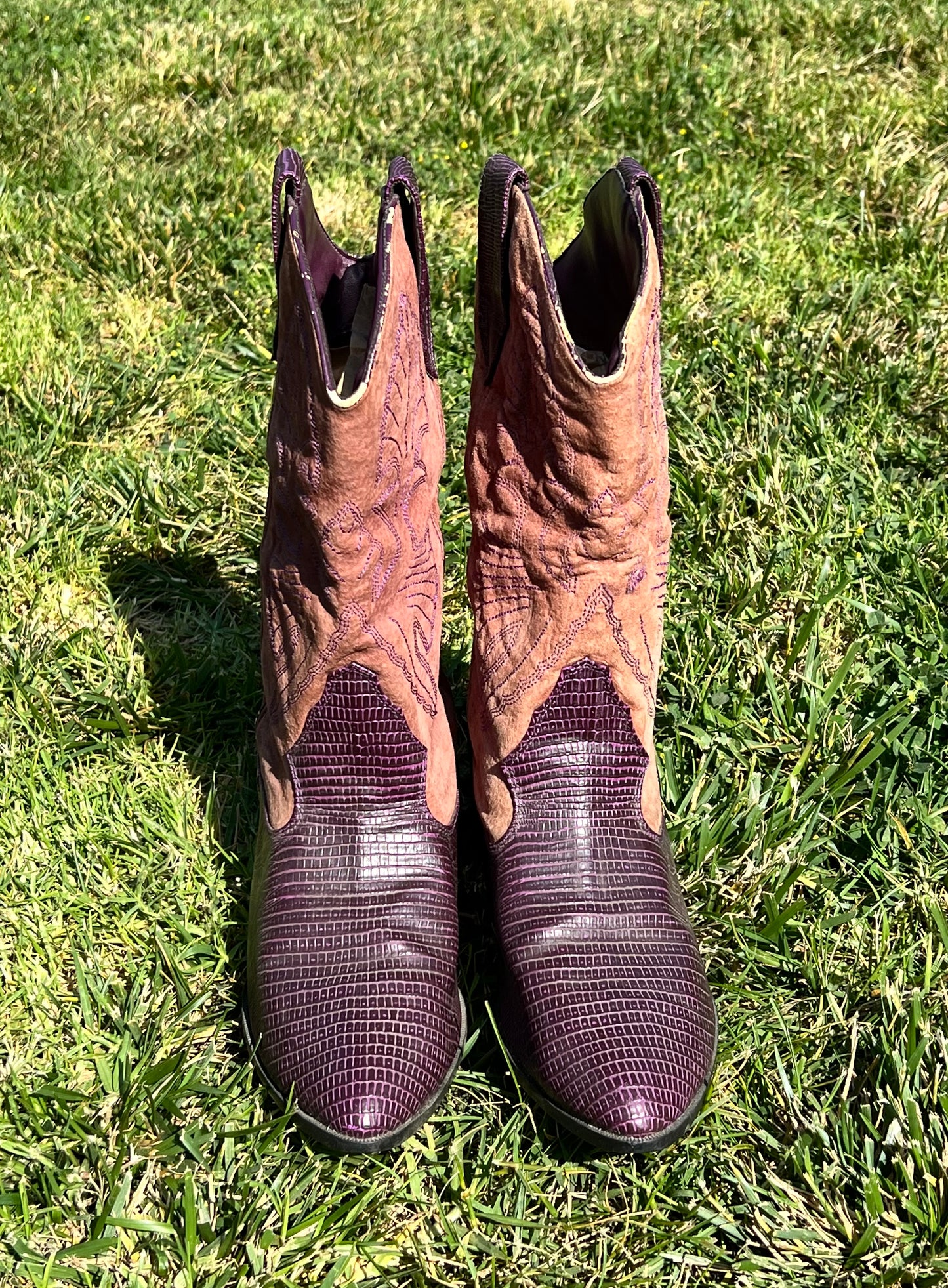 Vtg Purple NEWPORT Boots